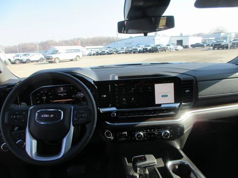 New 2026 GMC Sierra 1500 Elevation w/ Elevation Premium Package image 18