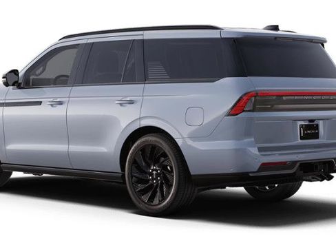 New 2025 Lincoln Navigator Reserve w/ Jet Appearance Package image 2