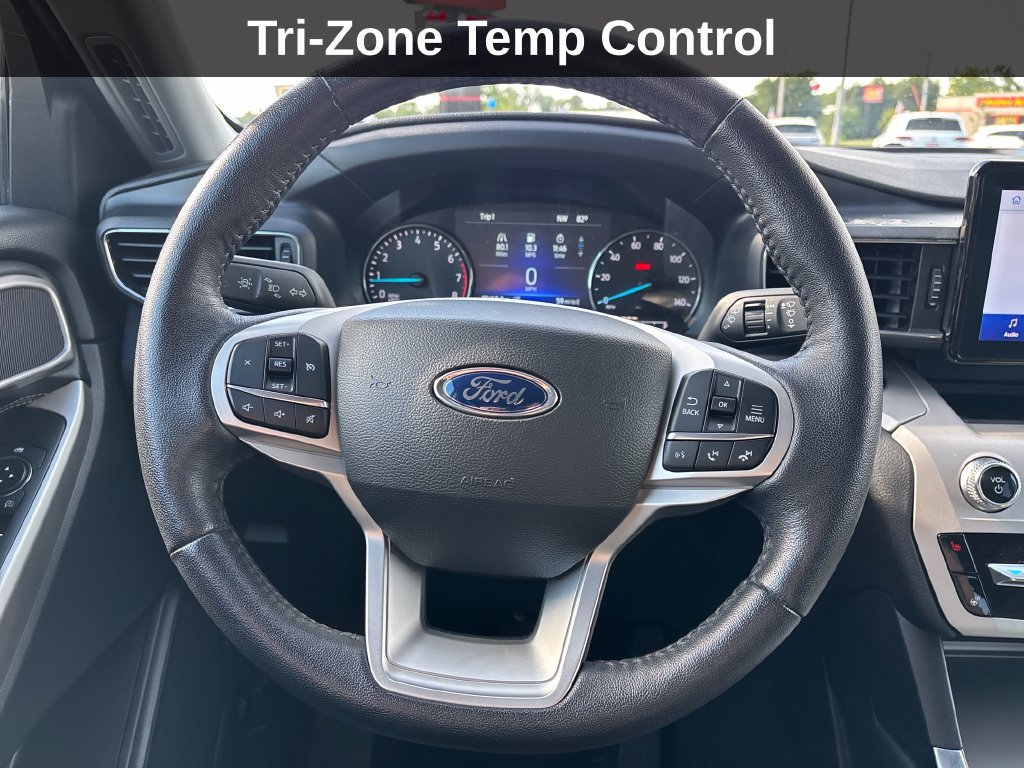 Used 2024 Ford Explorer XLT w/ Equipment Group 202A AWD/4WD image 19