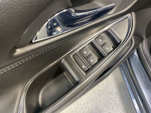 Used 2017 Chevrolet Cruze Premier w/ Enhanced Convenience Package FWD image 31
