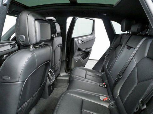 New 2026 Porsche Macan AWD/4WD image 23