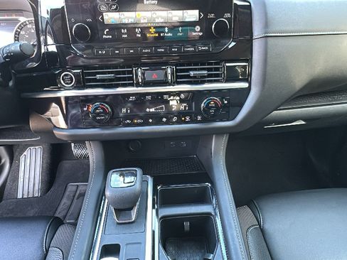 Certified 2022 Nissan Pathfinder SL image 20