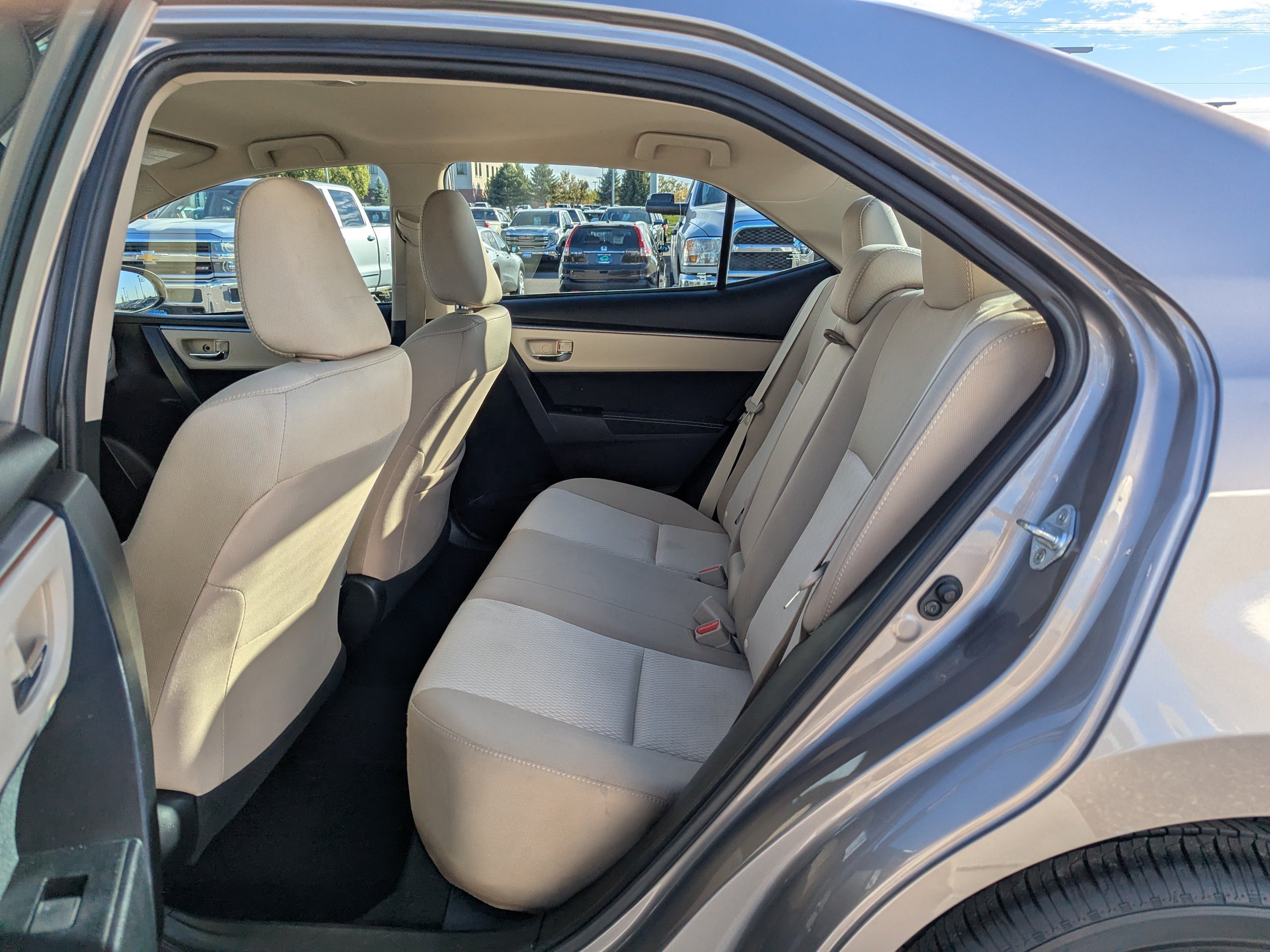 Used 2016 Toyota Corolla LE FWD image 27