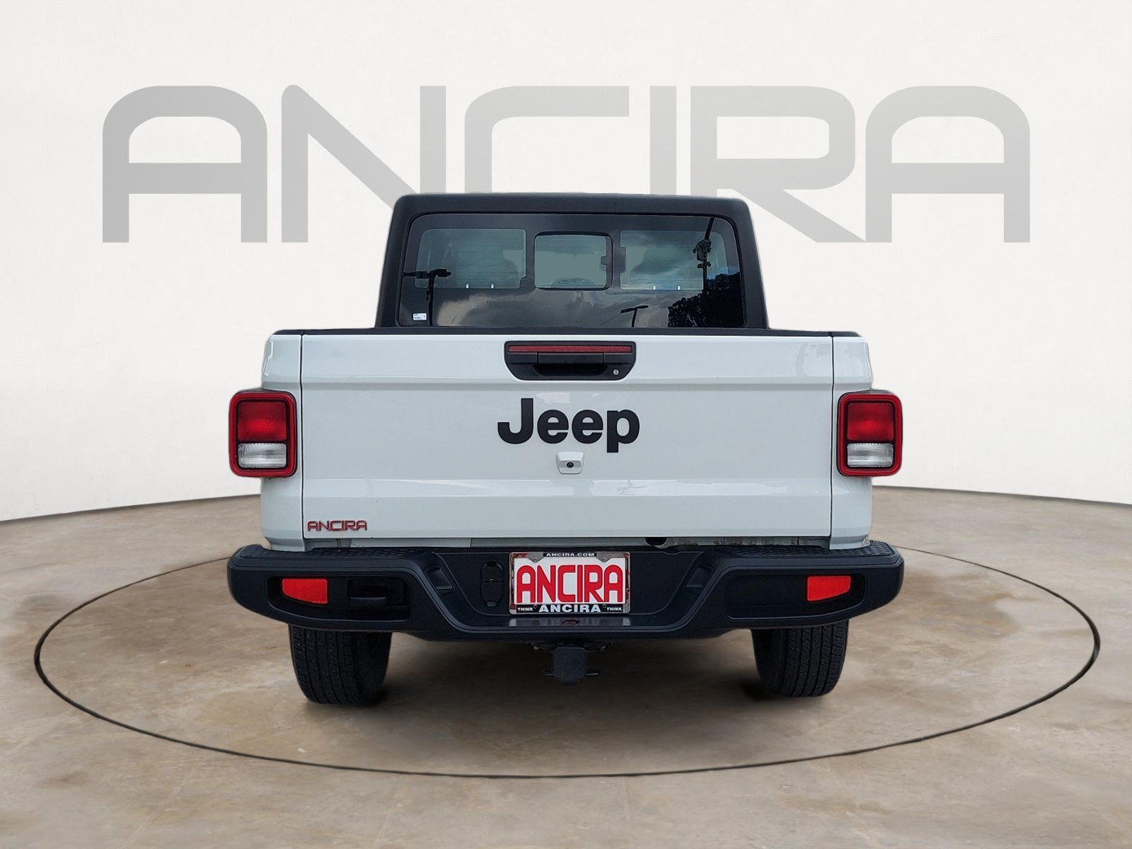 Used 2024 Jeep Gladiator Sport AWD/4WD image 9