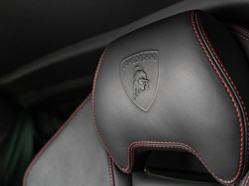 Used 2016 Lamborghini Huracan LP 580-2 RWD image 34