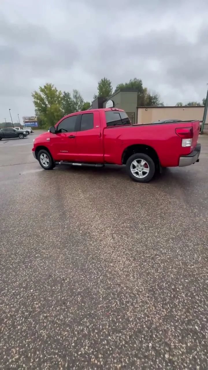 Used 2011 Toyota Tundra 4x4 Double Cab w/ SR5 Pkg image 57