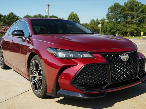 Used 2019 Toyota Avalon XSE FWD image 35