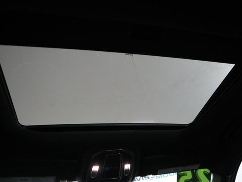 Used 2025 Jeep Grand Cherokee Altitude image 17