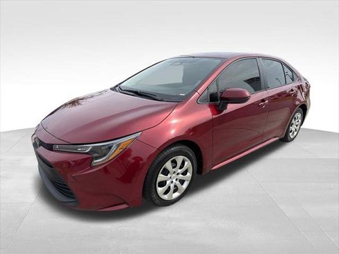 Certified 2025 Toyota Corolla LE FWD image 1