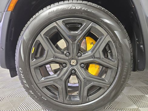 Used 2024 Rivian R1S Adventure AWD/4WD image 9