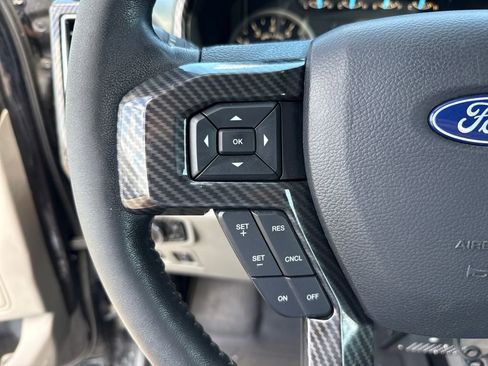 Used 2018 Ford F150 XLT w/ Equipment Group 302A Luxury image 15