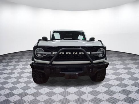 Used 2023 Ford Bronco Wildtrak image 5