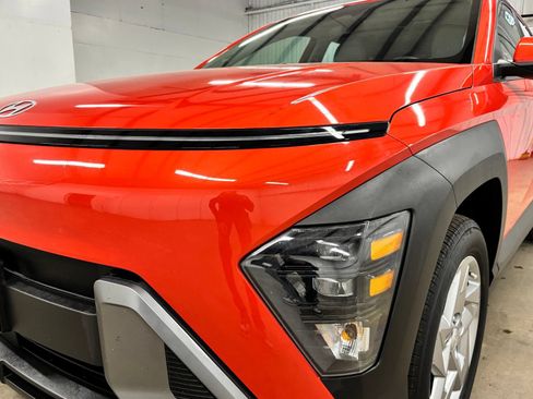 Certified 2024 Hyundai Kona SE AWD/4WD image 8
