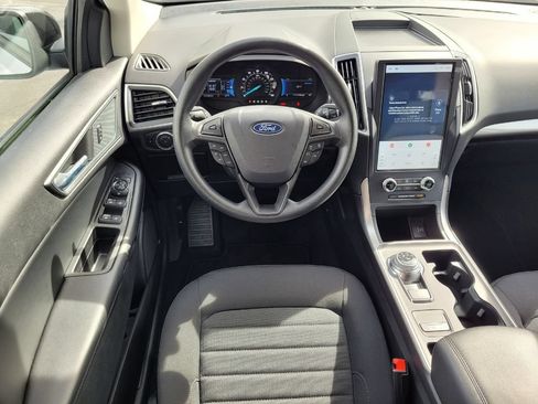 New 2024 Ford Edge SE w/ Black Appearance Package AWD/4WD image 10