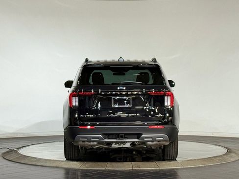 New 2026 Ford Explorer Active w/ Active Comfort Package AWD/4WD image 8
