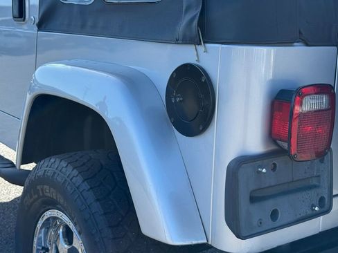 Used 2003 Jeep Wrangler X image 31