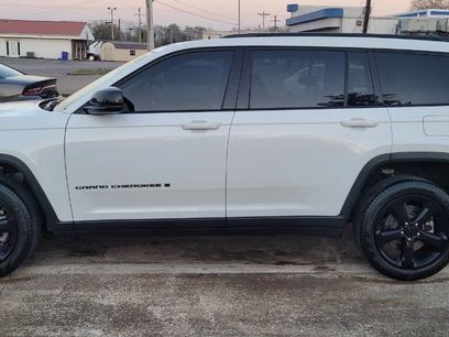 Used 2023 Jeep Grand Cherokee L Limited w/ Black Appearance Package