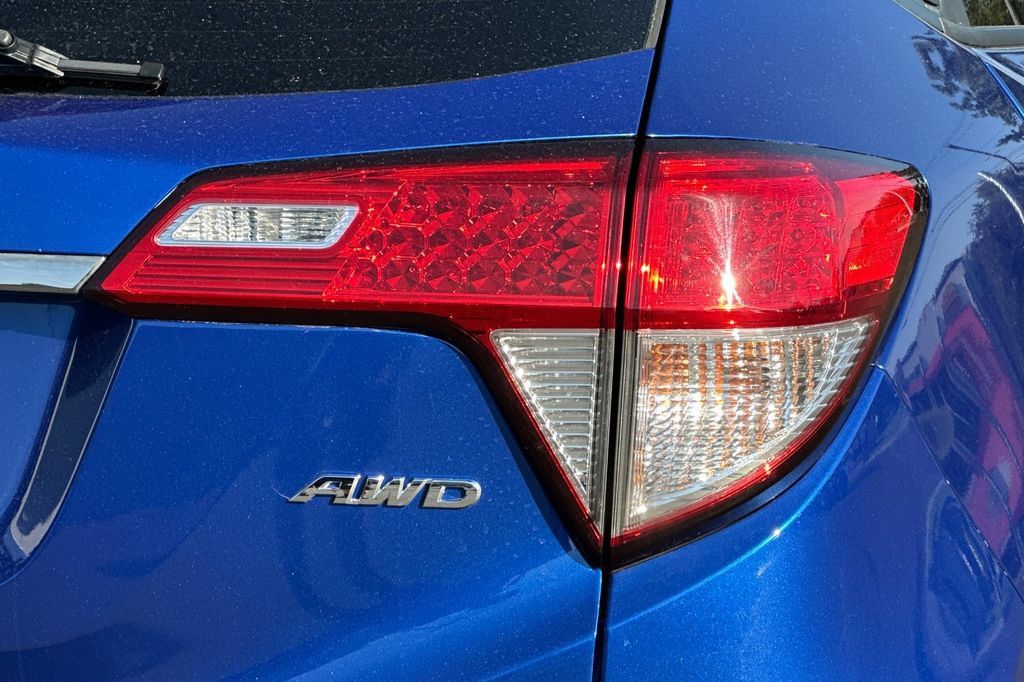Used 2019 Honda HR-V EX image 29