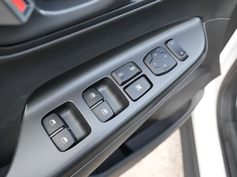 Certified 2023 Hyundai Kona SEL AWD/4WD image 18