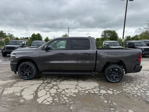 New 2026 RAM 1500 Express AWD/4WD image 10