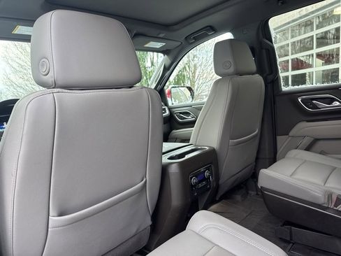 Used 2023 Chevrolet Tahoe LT w/ Luxury Package image 21