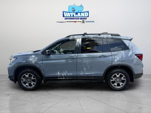 Certified 2023 Honda Passport TrailSport image 2