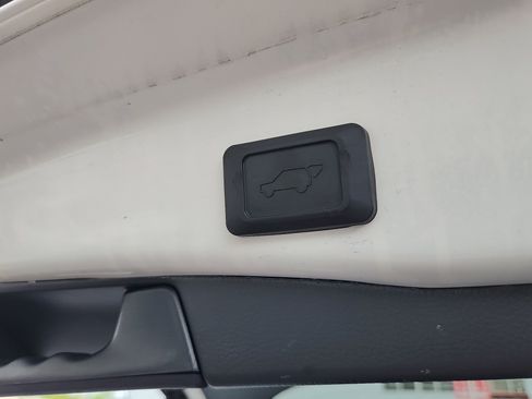 Certified 2024 Toyota RAV4 XLE w/ Convenience Package image 30