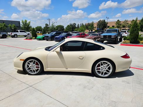 Used 2010 Porsche 911 GT3 RS image 9