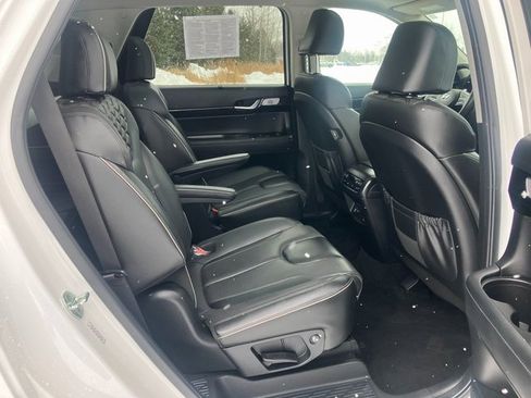 Used 2021 Hyundai Palisade Limited image 23