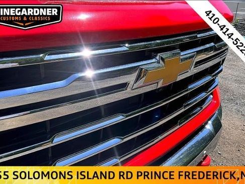 Used 2024 Chevrolet Silverado 3500 LTZ w/ LTZ Premium Package AWD/4WD image 34