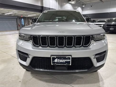 New 2025 Jeep Grand Cherokee Laredo X w/ Luxury Tech Group I image 2