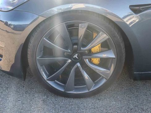 Used 2023 Tesla Model 3 Standard Range image 11