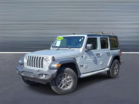 Used 2024 Jeep Wrangler Sport S image 1
