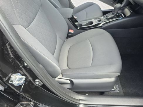 Used 2022 Toyota Corolla LE w/ LE Convenience Package FWD image 13