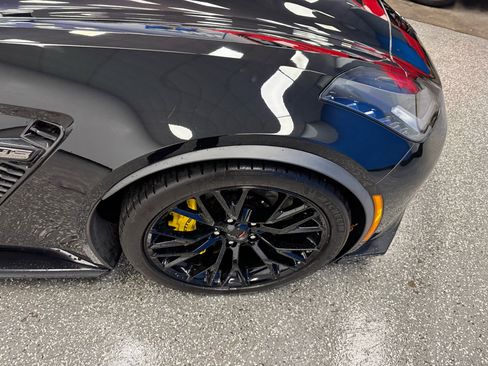 Used 2016 Chevrolet Corvette Z06 w/ 2LZ Preferred Equipment Group image 21