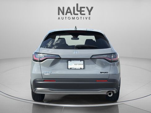 Used 2025 Honda HR-V Sport image 5