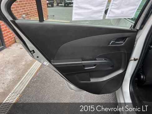 Used 2015 Chevrolet Sonic LT image 22