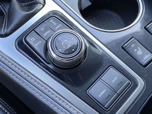Used 2022 Nissan Maxima SV w/ Floor Mat Group FWD image 21
