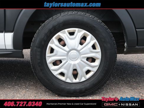 Used 2017 Ford Transit 150 XLT RWD image 21