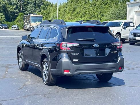 Used 2023 Subaru Outback Premium AWD/4WD image 12