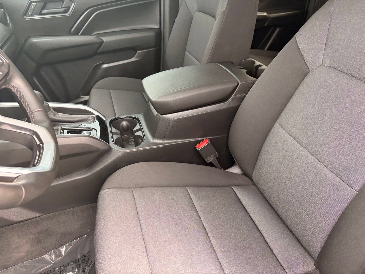 Used 2026 Chevrolet Colorado W/T w/ WT Custom Package RWD image 15