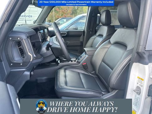 New 2025 Ford Bronco Badlands image 6