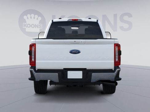 New 2026 Ford F250 Lariat w/ FX4 Off-Road Package image 7