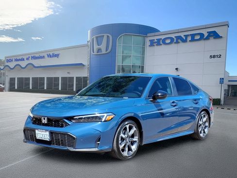 Used 2025 Honda Civic Sport Touring image 1