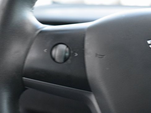 Used 2021 Tesla Model 3 Standard Range Plus image 14