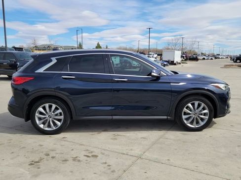 Used 2021 INFINITI QX50 Essential w/ Convenience Package image 2