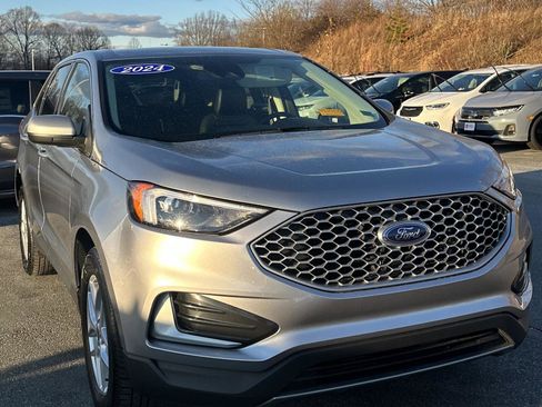 Used 2024 Ford Edge SEL image 7