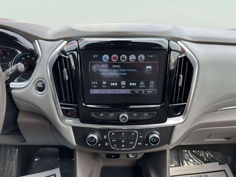 Used 2019 Chevrolet Traverse LT w/ LT Premium Package FWD image 22