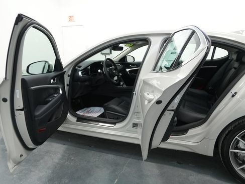 Used 2026 Genesis G70 2.5T AWD/4WD image 24