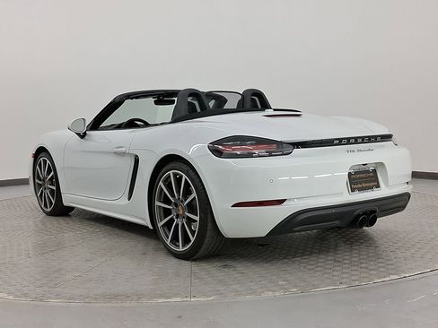 Certified 2022 Porsche 718 Boxster image 3